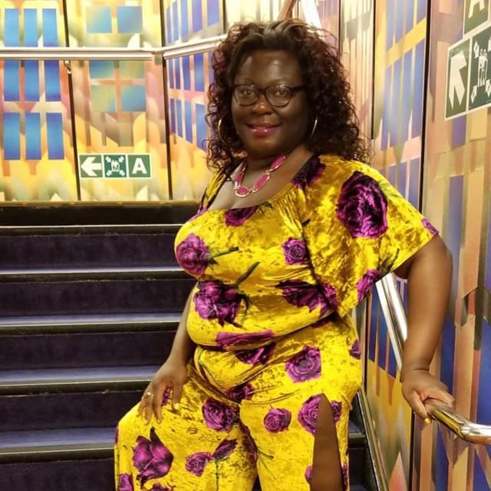 Meet your Posher, Tina